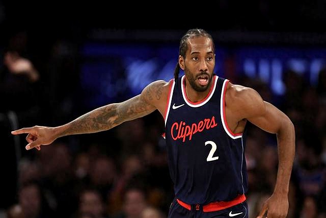 IM电竞APP-莱昂纳德砍下生涯新高分，领导球队赢得胜利的简单介绍